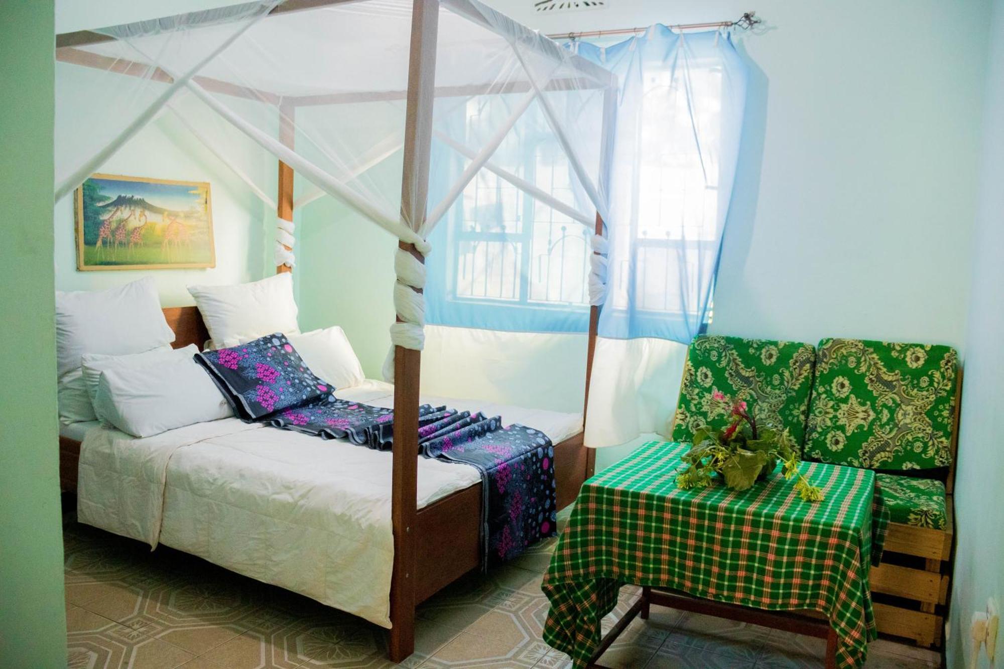 Kilimanjaro Summit Lodge Moshi Buitenkant foto